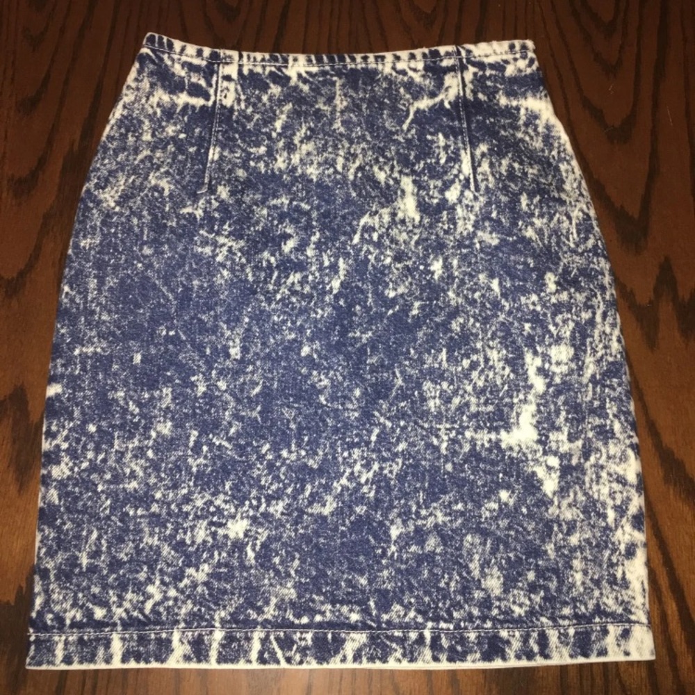 Denim skirt